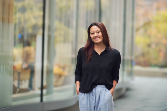 Laura Zeng headshot